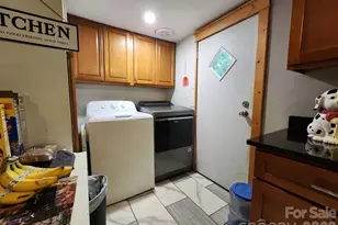 345 Hyatt St, Waynesville, NC 28786 - Photo 7