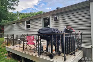 345 Hyatt St, Waynesville, NC 28786 - Photo 13