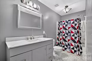 442 Tribune Dr, Charlotte, NC 28214 - Photo 19