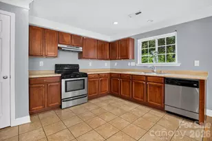 442 Tribune Dr, Charlotte, NC 28214 - Photo 9