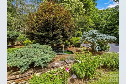 200 Teaberry Lane, Hendersonville, NC 28739 - Photo 3
