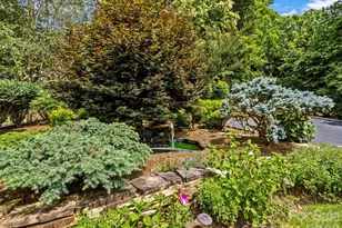 200 Teaberry Ln, Hendersonville, NC 28739 - Photo 3