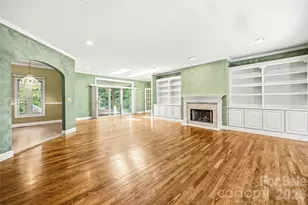 200 Teaberry Ln, Hendersonville, NC 28739 - Photo 7
