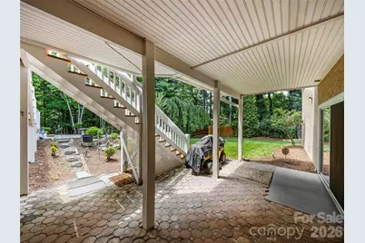 200 Teaberry Lane, Hendersonville, NC 28739 - Photo 31