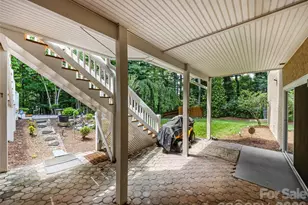200 Teaberry Ln, Hendersonville, NC 28739 - Photo 31