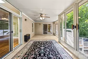 200 Teaberry Ln, Hendersonville, NC 28739 - Photo 11