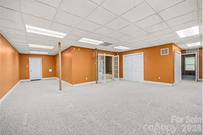 200 Teaberry Lane, Hendersonville, NC 28739 - Photo 25