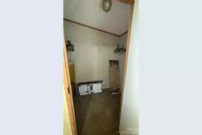 294 E Lester Lane, Hendersonville, NC 28739 - Photo 11