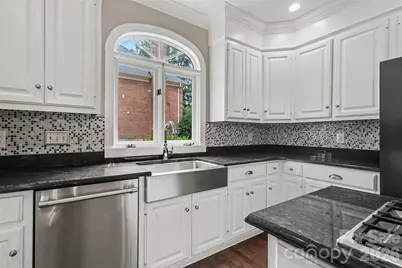 9408 Sardis Glen Drive, Matthews, NC 28105 - Photo 17