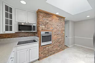 4307 Glenfall Ave, Charlotte, NC 28210 - Photo 11