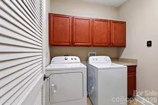 40 Hyannis Dr, Asheville, NC 28804 - Photo 35