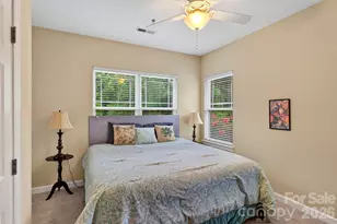 40 Hyannis Dr, Asheville, NC 28804 - Photo 29