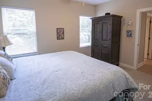 40 Hyannis Dr, Asheville, NC 28804 - Photo 21