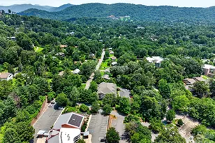 40 Hyannis Dr, Asheville, NC 28804 - Photo 5