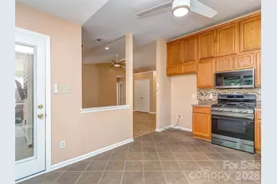 13050 Planters Row Drive, Charlotte, NC 28278 - Photo 11