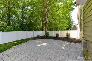 18814 Coachmans Trace, Cornelius, NC 28031 - Photo 5