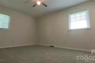 192 Sigmon Rd, Statesville, NC 28677 - Photo 7