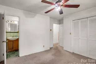 926 Toxaway Ct, Hendersonville, NC 28791 - Photo 13
