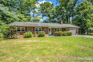 926 Toxaway Ct, Hendersonville, NC 28791 - Photo 1