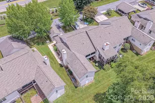 39 N Creekside Ct, Hendersonville, NC 28791 - Photo 33