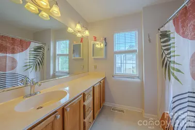 39 N Creekside Court, Hendersonville, NC 28791 - Photo 19