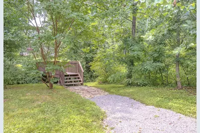 39 N Creekside Court, Hendersonville, NC 28791 - Photo 9