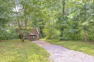 39 N Creekside Ct, Hendersonville, NC 28791 - Photo 9