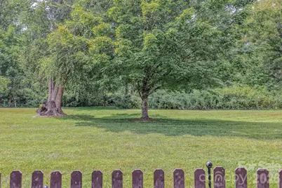 39 N Creekside Court, Hendersonville, NC 28791 - Photo 25