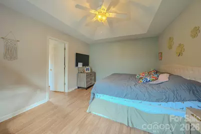 39 N Creekside Court, Hendersonville, NC 28791 - Photo 15