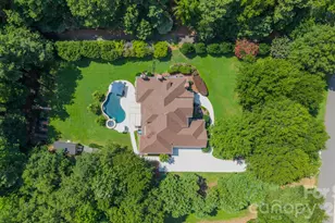 215 Blue River Rd, Lake Wylie, SC 29710 - Photo 3