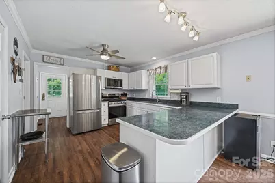 5240 Spring Glen, York, SC 29745 - Photo 9