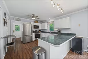 5240 Spring Glen, York, SC 29745 - Photo 9