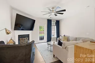 2509 Glyncastle Way, Gastonia, NC 28056 - Photo 9