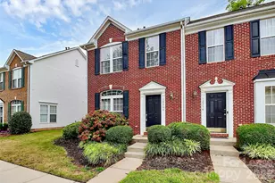 12260 Jessica Pl, Charlotte, NC 28269 - Photo 3