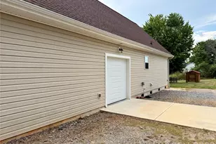 1027 Tabor Rd, Olin, NC 28660 - Photo 39