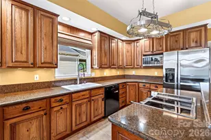831 Lake Club Dr, Nebo, NC 28761 - Photo 15