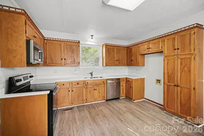 304 Julia Drive, Lincolnton, NC 28092 - Photo 11