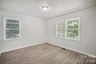 304 Julia Drive, Lincolnton, NC 28092 - Photo 23