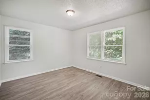 304 Julia Dr, Lincolnton, NC 28092 - Photo 23