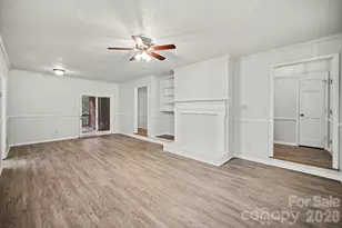 304 Julia Dr, Lincolnton, NC 28092 - Photo 5