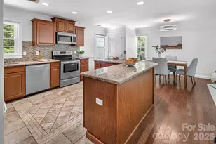 7318 Easen Ct, Charlotte, NC 28211 - Photo 5
