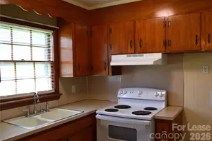 515 Kerr St, Statesville, NC 28677 - Photo 11