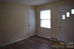 515 Kerr St, Statesville, NC 28677 - Photo 3