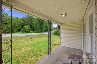 43 N Highland Avenue, Granite Falls, NC 28630 - Photo 5