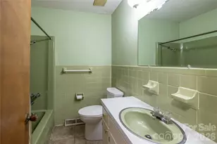 2209 Woodhurst Ln, Albemarle, NC 28001 - Photo 17