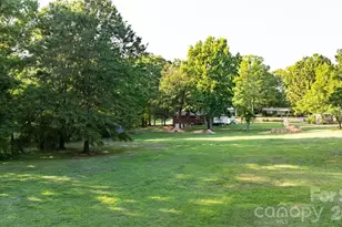 2209 Woodhurst Ln, Albemarle, NC 28001 - Photo 9