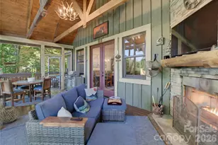 325 Hedgewood Dr, Tuckasegee, NC 28783 - Photo 23