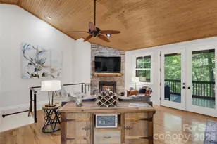 325 Hedgewood Dr, Tuckasegee, NC 28783 - Photo 3