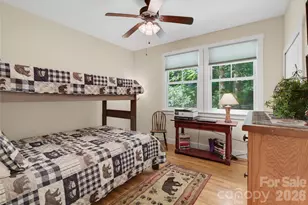 325 Hedgewood Dr, Tuckasegee, NC 28783 - Photo 15