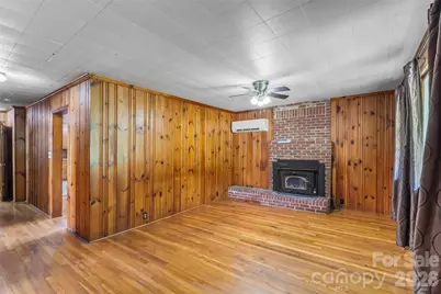 194 Virginia Drive, Marion, NC 28752 - Photo 3